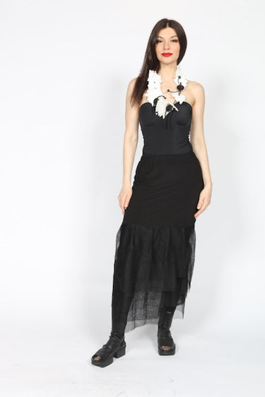 Layer mesh skirt